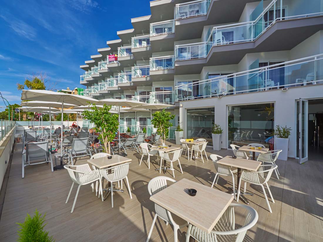 Bilder från hotellet BQ Amfora Beach Adults only - nummer 1 av 14