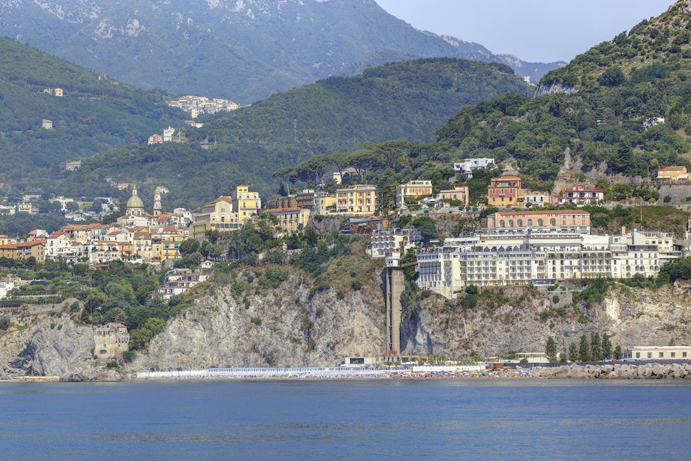 Billede av hotellet Lloyd's Baia Hotel - nummer 1 af 6