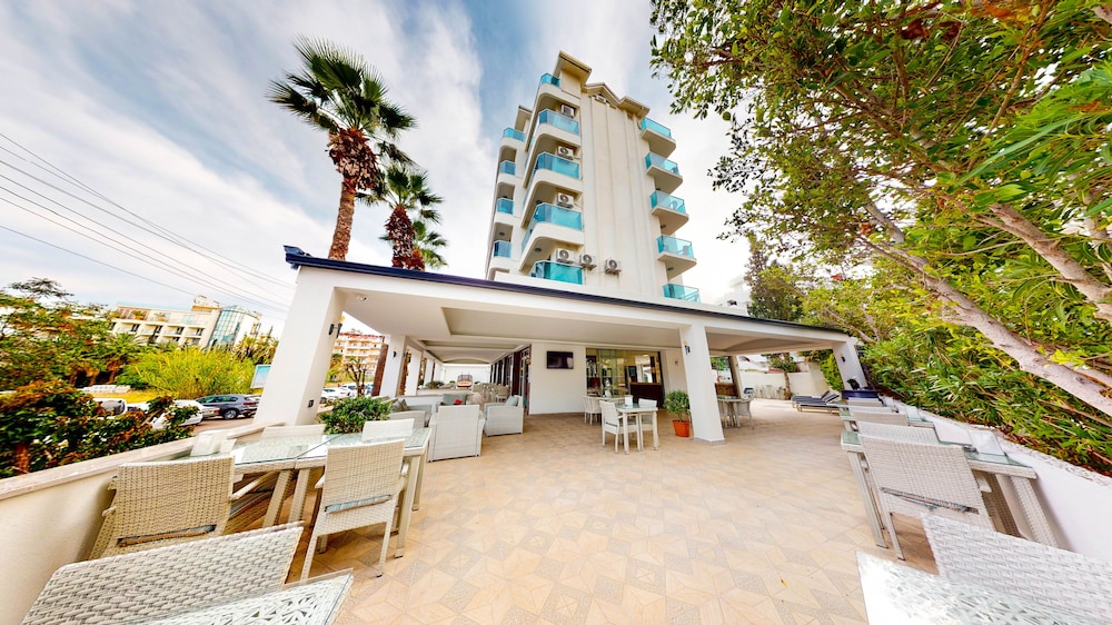 Bilder från hotellet Moda Beach Hotel - nummer 1 av 10