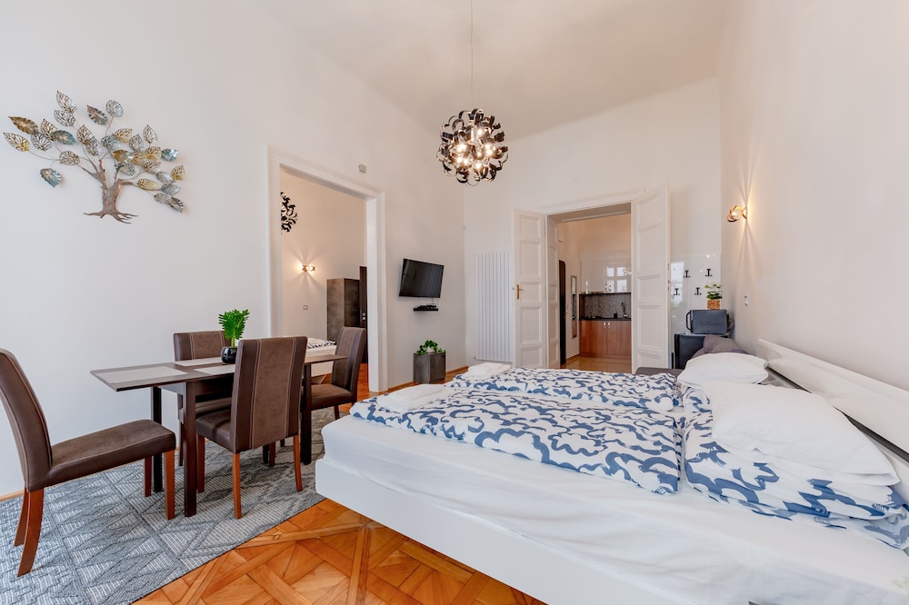 Billede av hotellet La Fortezza Panzió - nummer 1 af 6