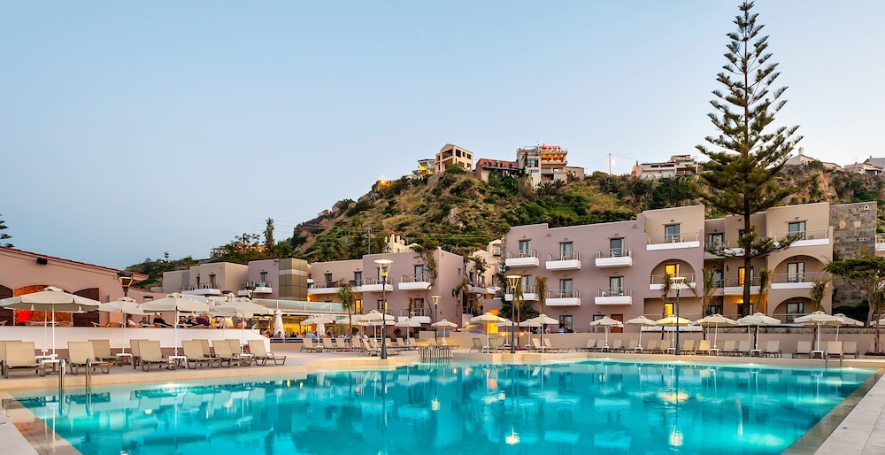Hotellbilder av Porto Platanias Village - nummer 1 av 10