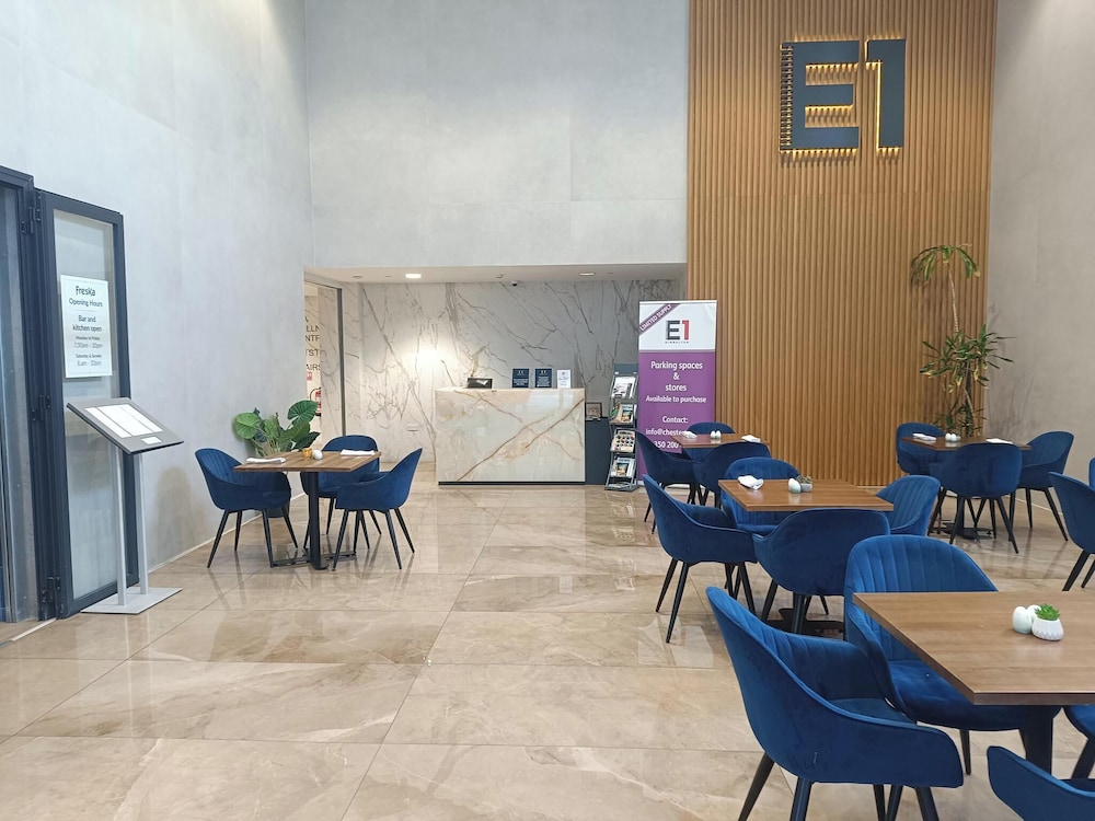 Hotellbilder av E1 Spacious Studios, Sea and Beach Views, High Floor - nummer 1 av 10