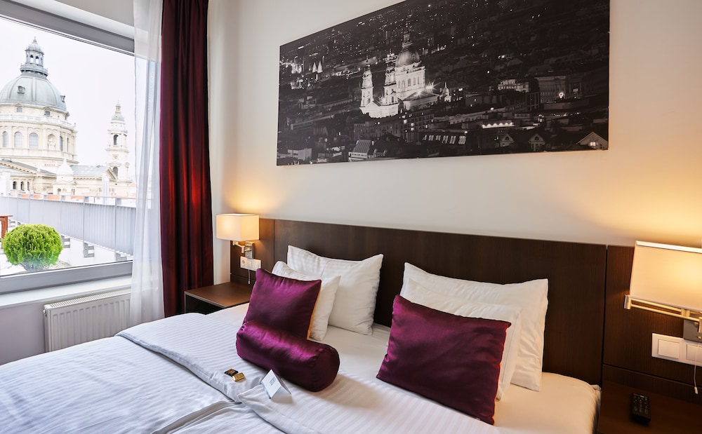 Billede av hotellet 12 Revay Hotel - nummer 1 af 10