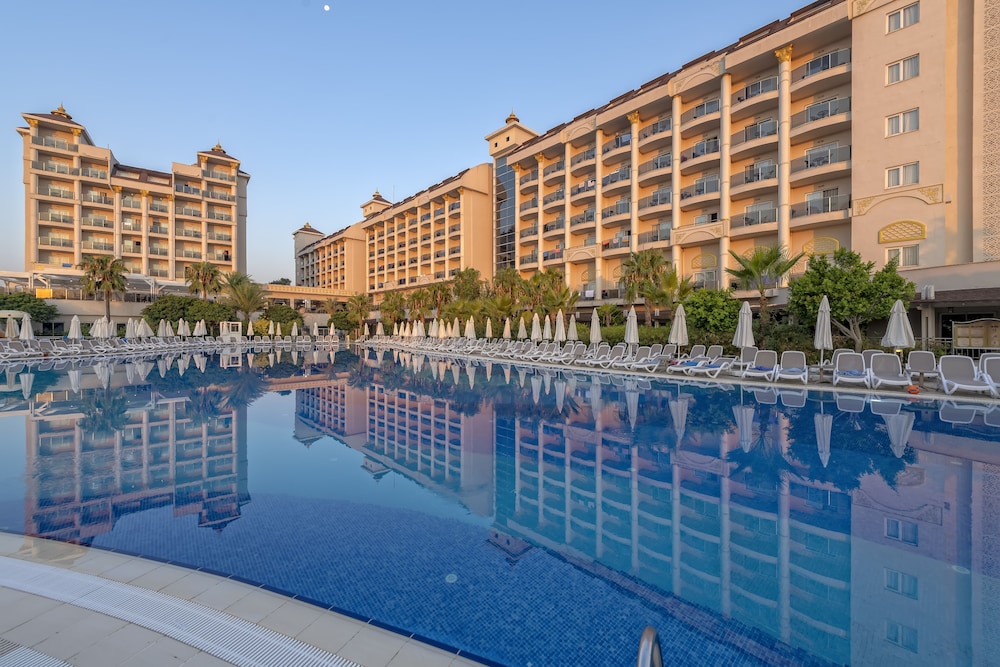 Billede av hotellet Lake River Side Hotel Spa - - nummer 1 af 6