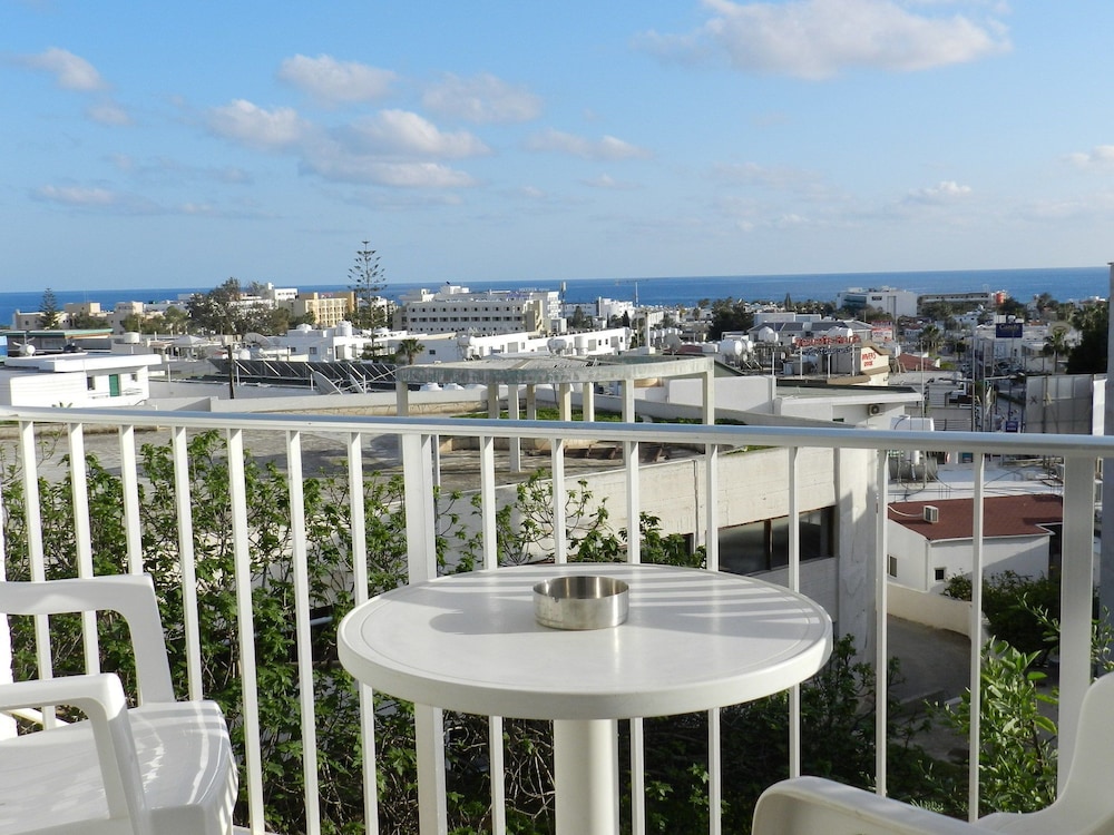 Billede av hotellet Elenapa Holiday Apartments - nummer 1 af 6