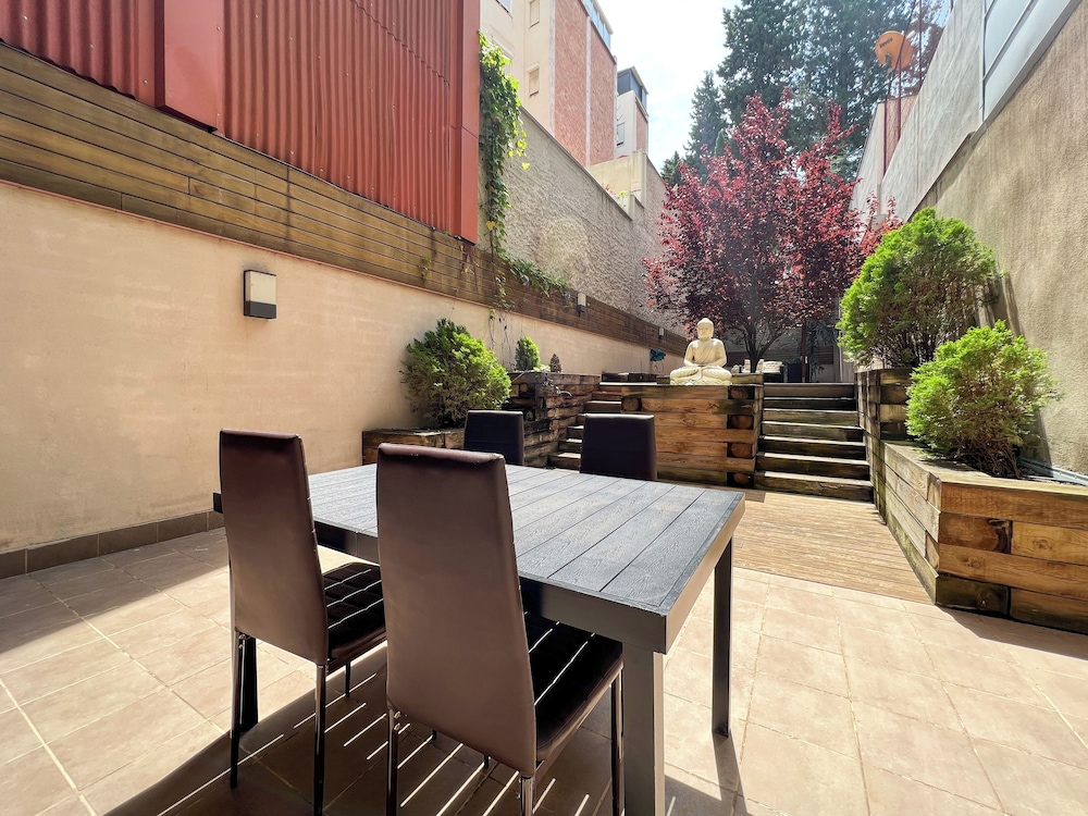 Billede av hotellet Home To Home Barcelona - nummer 1 af 6