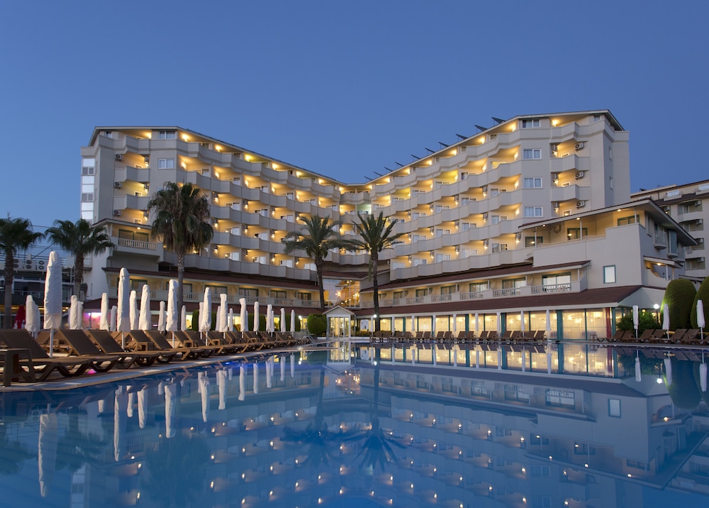 Billede av hotellet Febeach Hotel - - nummer 1 af 6