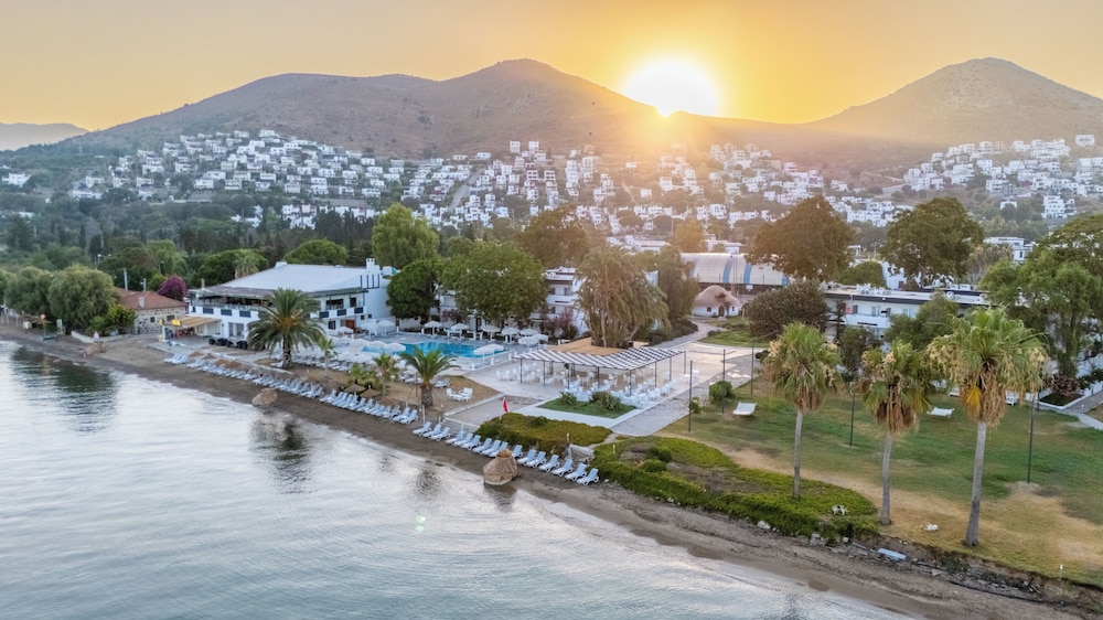 Bilder från hotellet Ladonia Hotels Luna Beach Resort - nummer 1 av 10