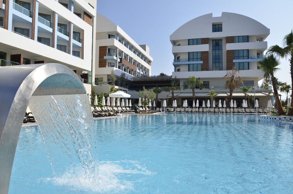 Billede av hotellet Port Side Resort - - nummer 1 af 6