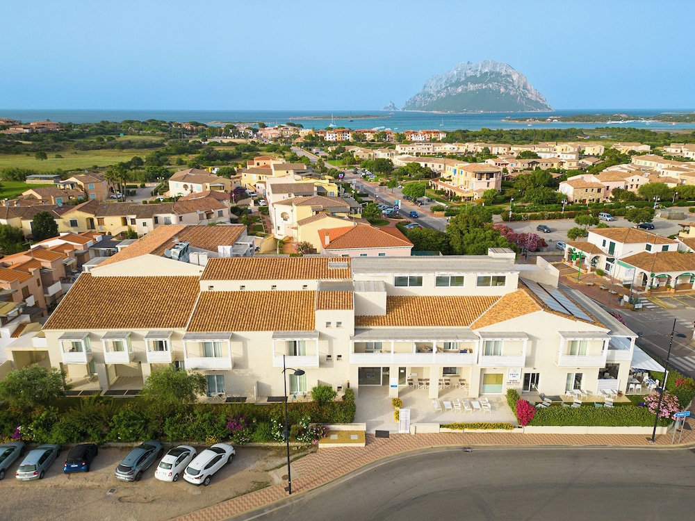 Billede av hotellet Felix Hotels - Hotel Residence Porto San Paolo - nummer 1 af 10