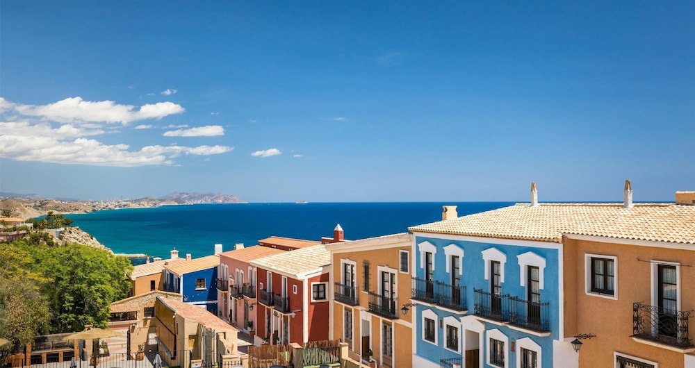 Billede av hotellet Occidental Pueblo Acantilado - nummer 1 af 6