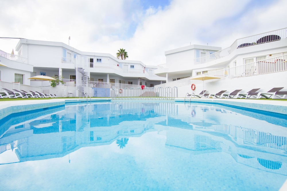 Billede av hotellet Checkin Bungalows Atlantida - nummer 1 af 10