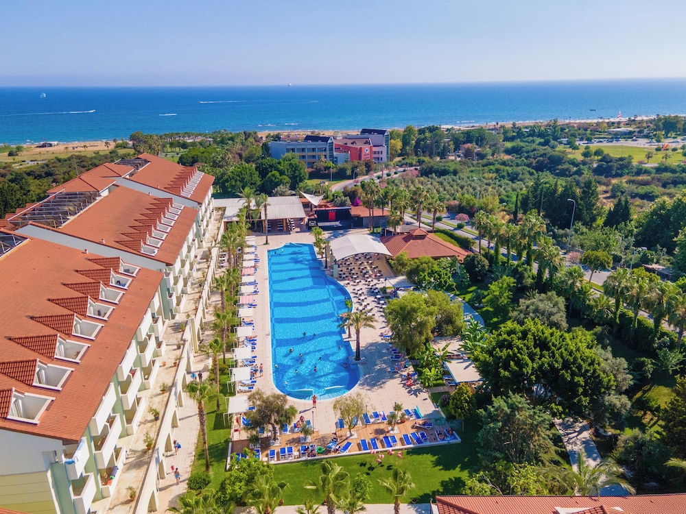 Billede av hotellet Sural Resort - - nummer 1 af 6