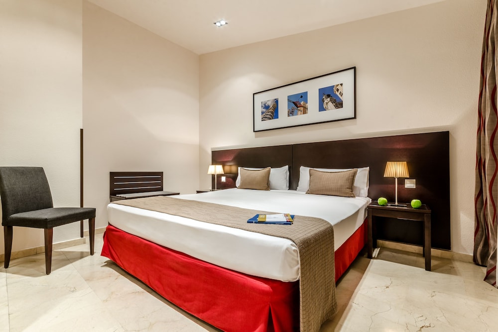 Billede av hotellet Exe Suites 33 - nummer 1 af 6