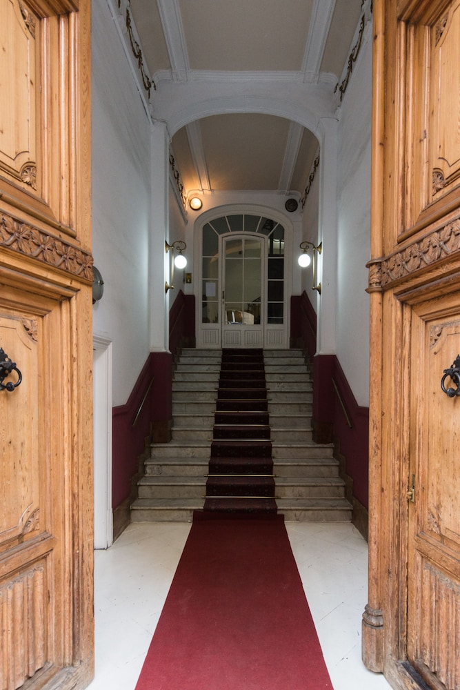 Billede av hotellet Hostal Lesseps - nummer 1 af 6