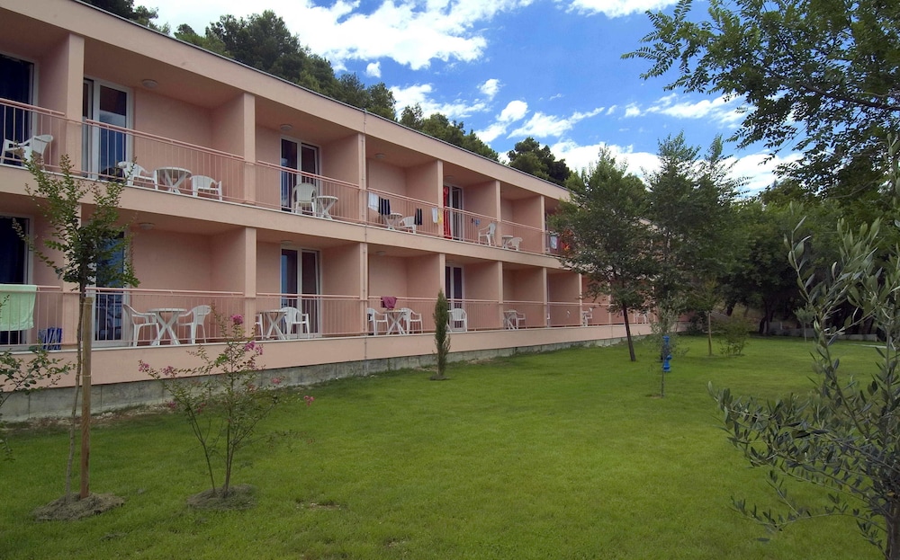 Billede av hotellet Tourist Settlement Brzet - nummer 1 af 6