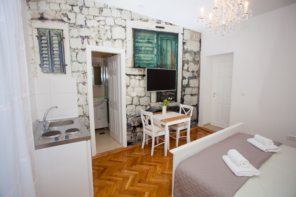 Billede av hotellet Studios Ani - nummer 1 af 6