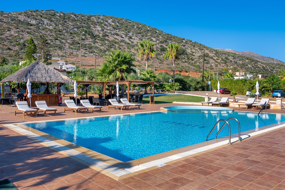 Billede av hotellet W Suites by Estia. - nummer 1 af 10