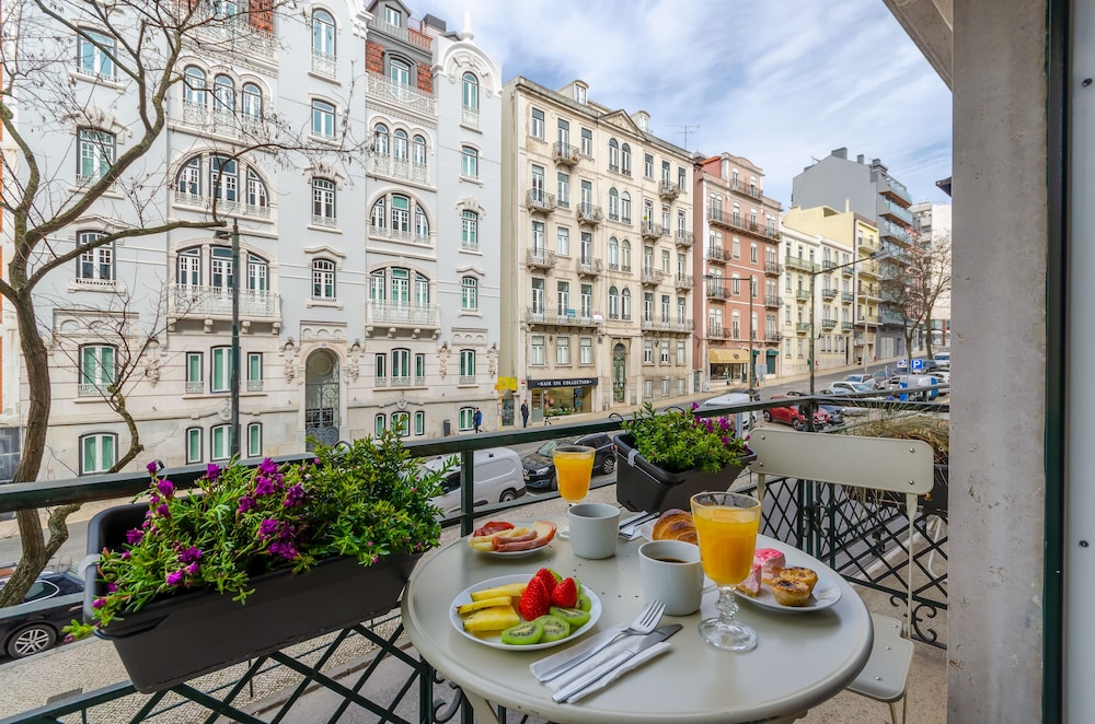 Billede av hotellet LX51 Studios & Suites by APT IIN - Lisbon Center - nummer 1 af 6