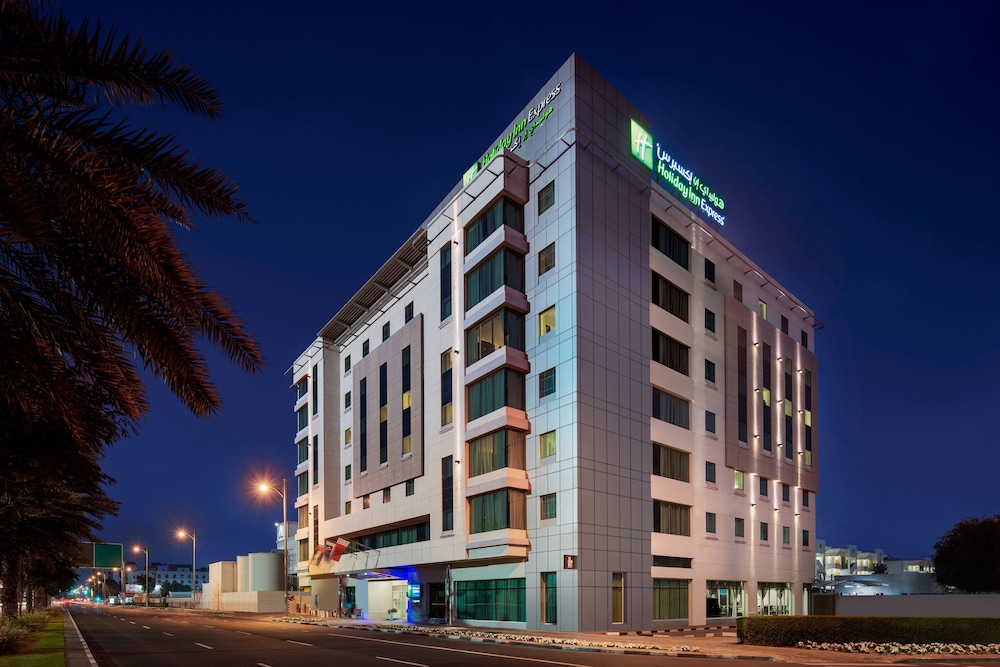 Billede av hotellet Holiday Inn Express Dubai Jumeirah by IHG - nummer 1 af 6