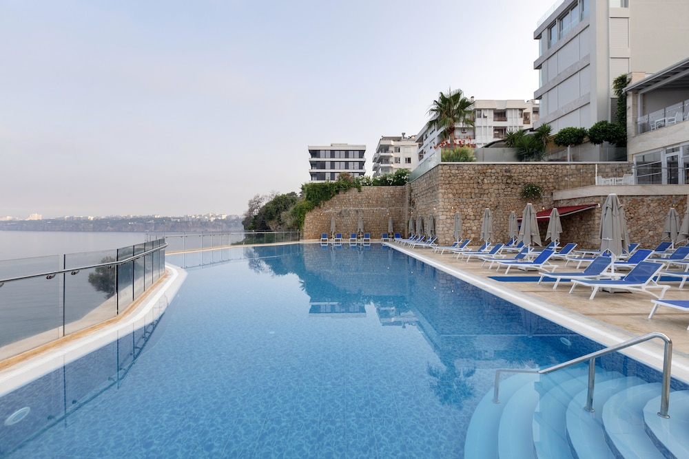 Billede av hotellet Ramada Plaza by Wyndham Antalya - nummer 1 af 6