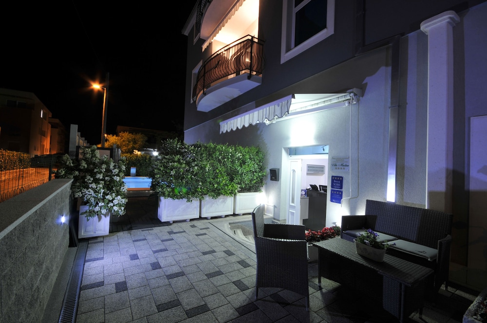 Billede av hotellet Apartments & Rooms Villa Maslina - nummer 1 af 10