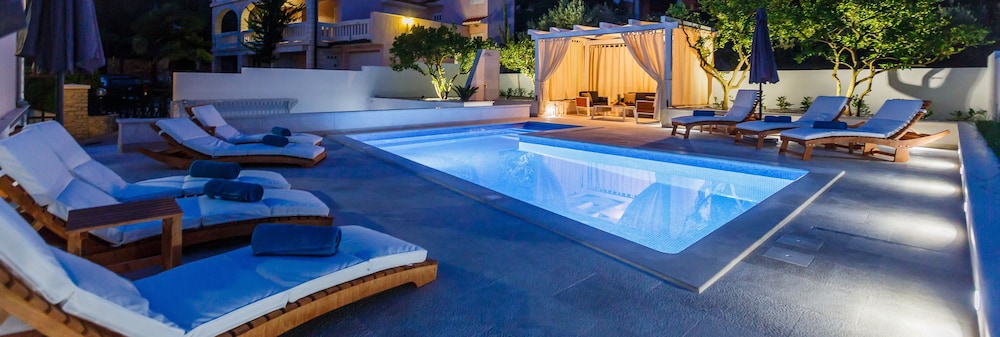Billede av hotellet Luxury Apartments Giovanni with pool - nummer 1 af 10
