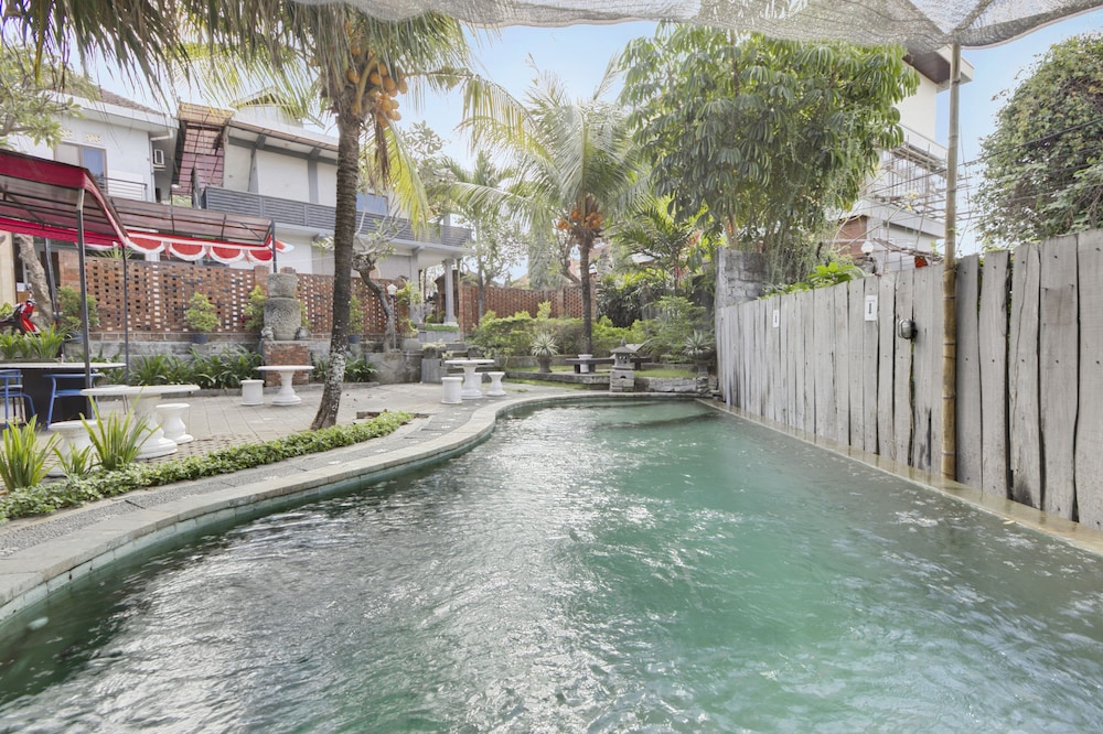Hotellbilder av RedDoorz near Stadion Kompyang Sujana Bali - nummer 1 av 6