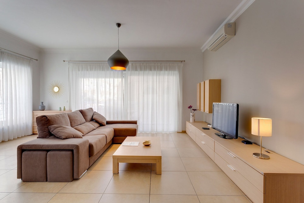 Billede av hotellet Superb Apartment IN Fort Cambridge With Pool - nummer 1 af 6
