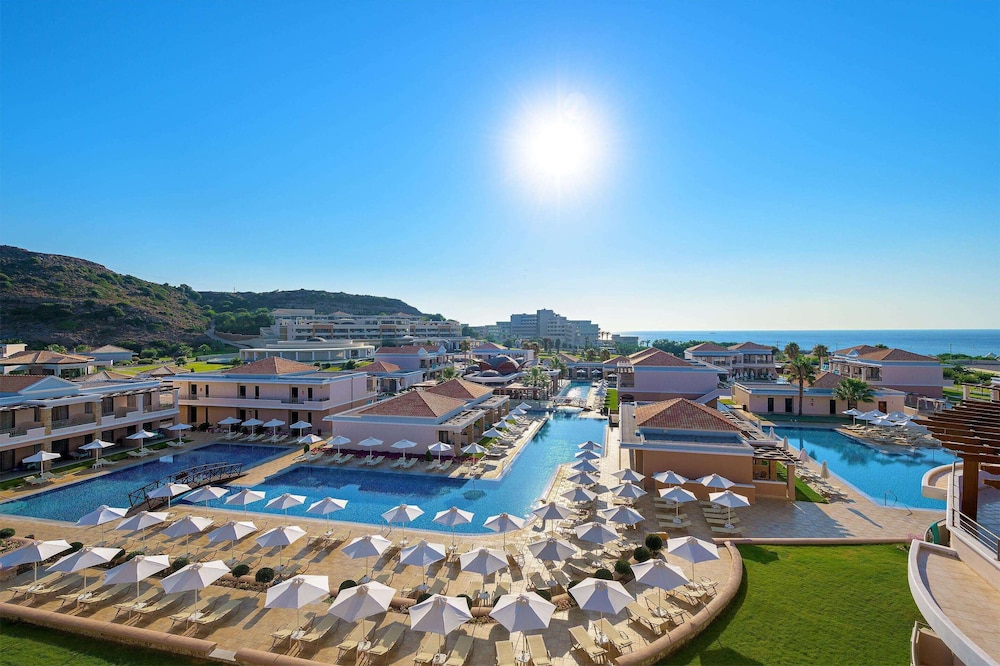 Billede av hotellet La Marquise Luxury Resort Complex - nummer 1 af 10