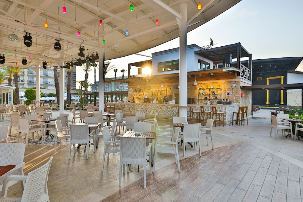 Billede av hotellet Crystal Family Resort & Spa – - nummer 1 af 6