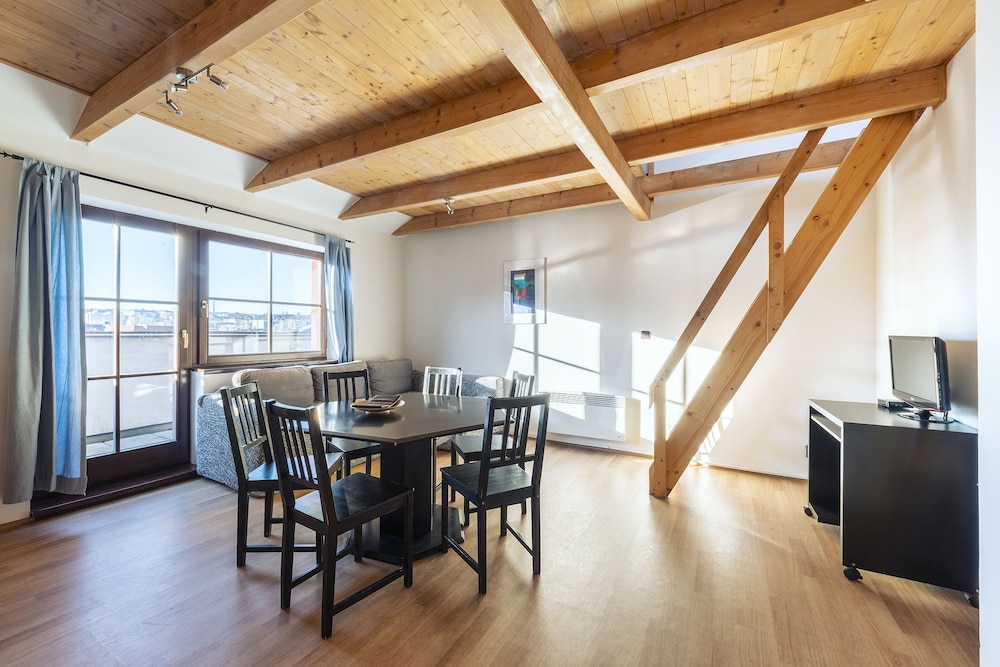 Billede av hotellet Family Apartments Praha 6 - nummer 1 af 6