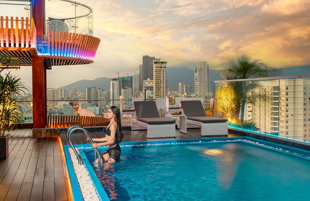 Bilder från hotellet Mercy Emerald Hotel - nummer 1 av 10